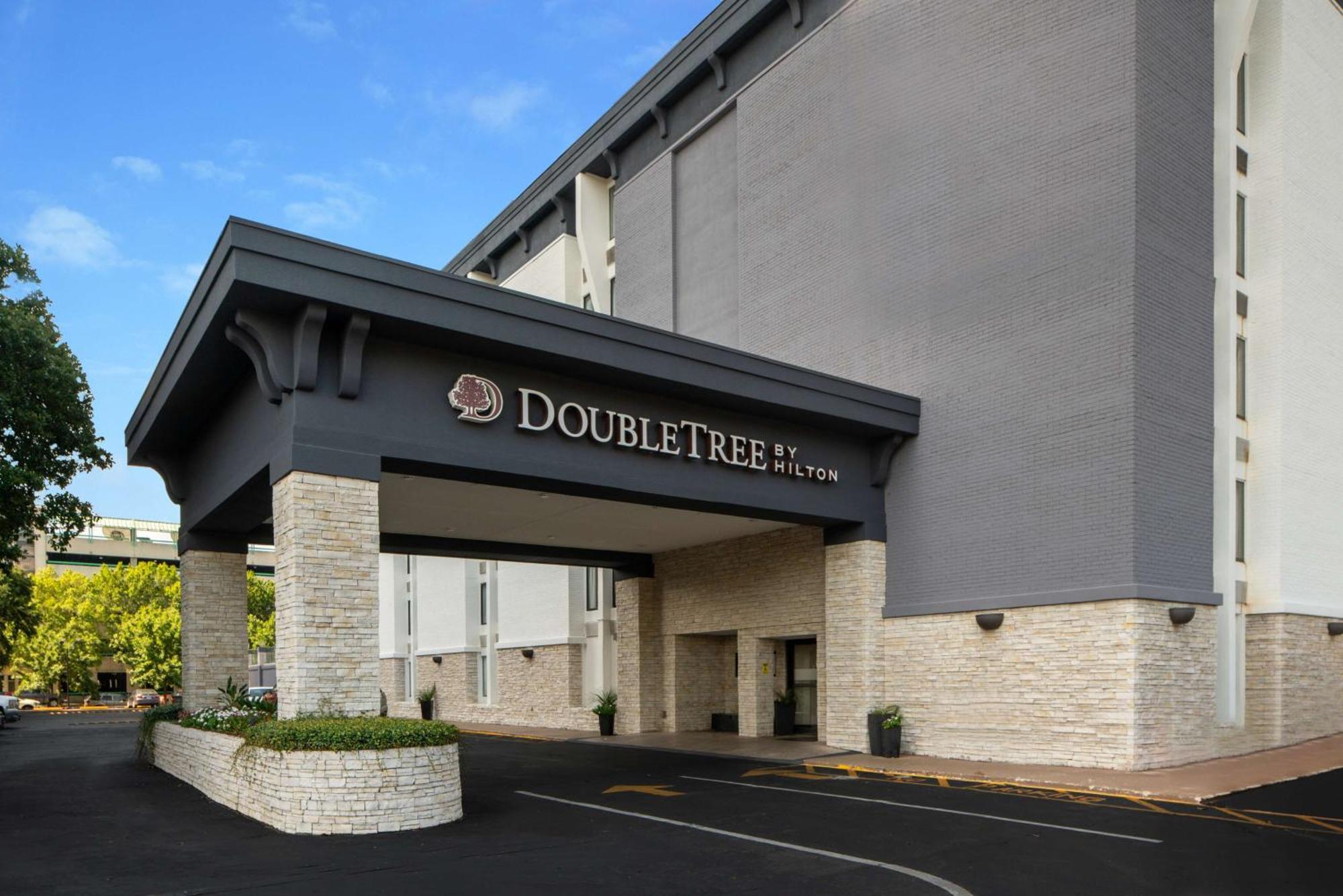 Doubletree By Hilton Montgomery Downtown Exterior photo